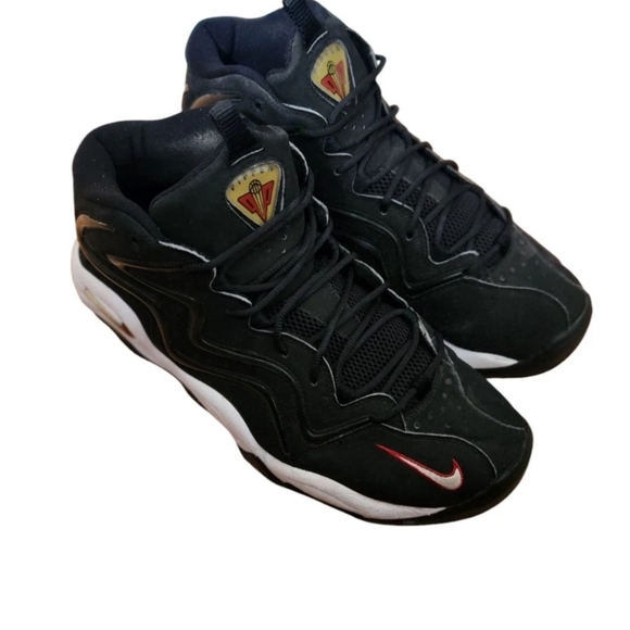 air pippen black varsity red